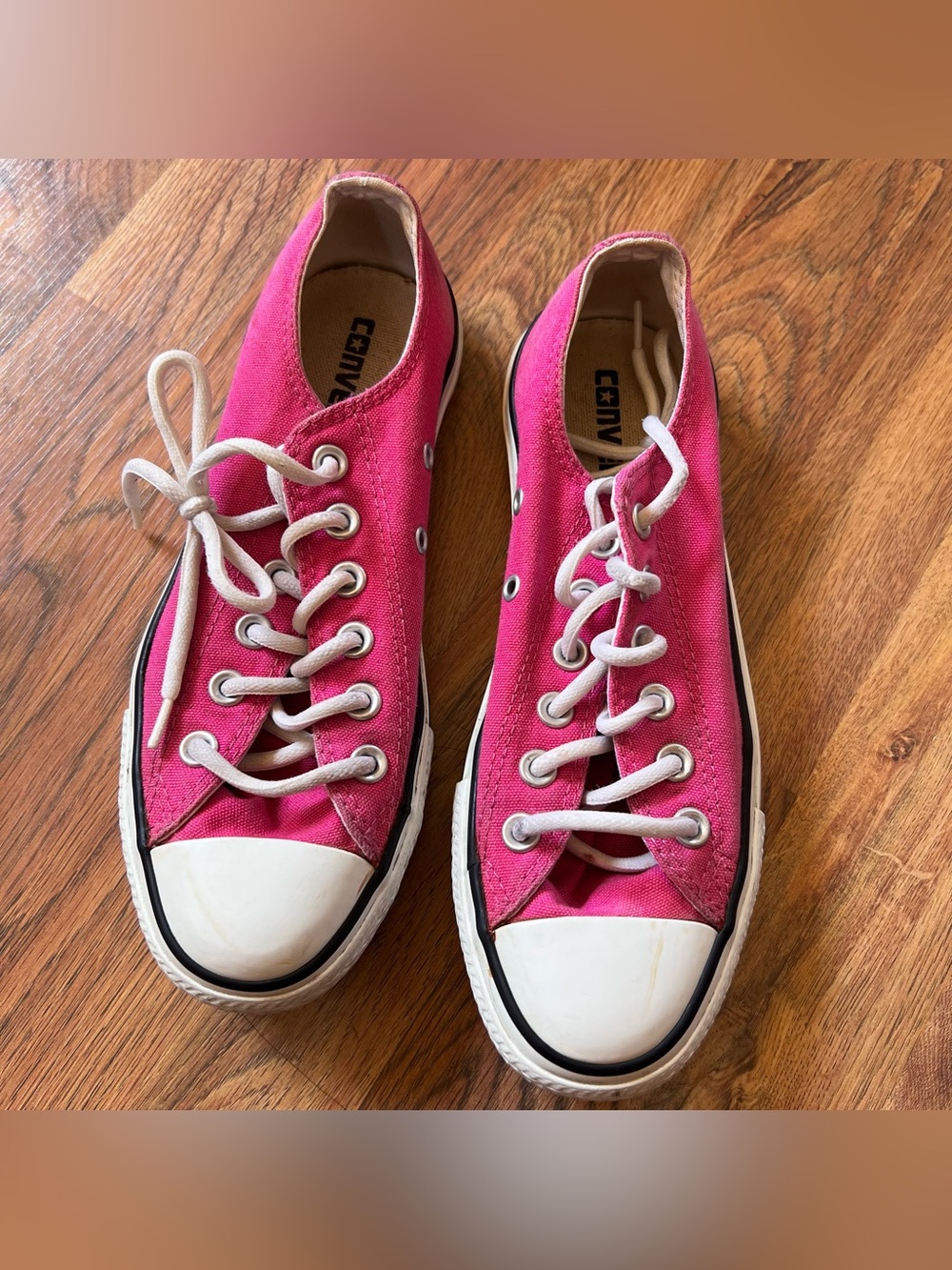Pink Converse Feminine Low Top Sneaker Size 7 School Bright Fun Bold